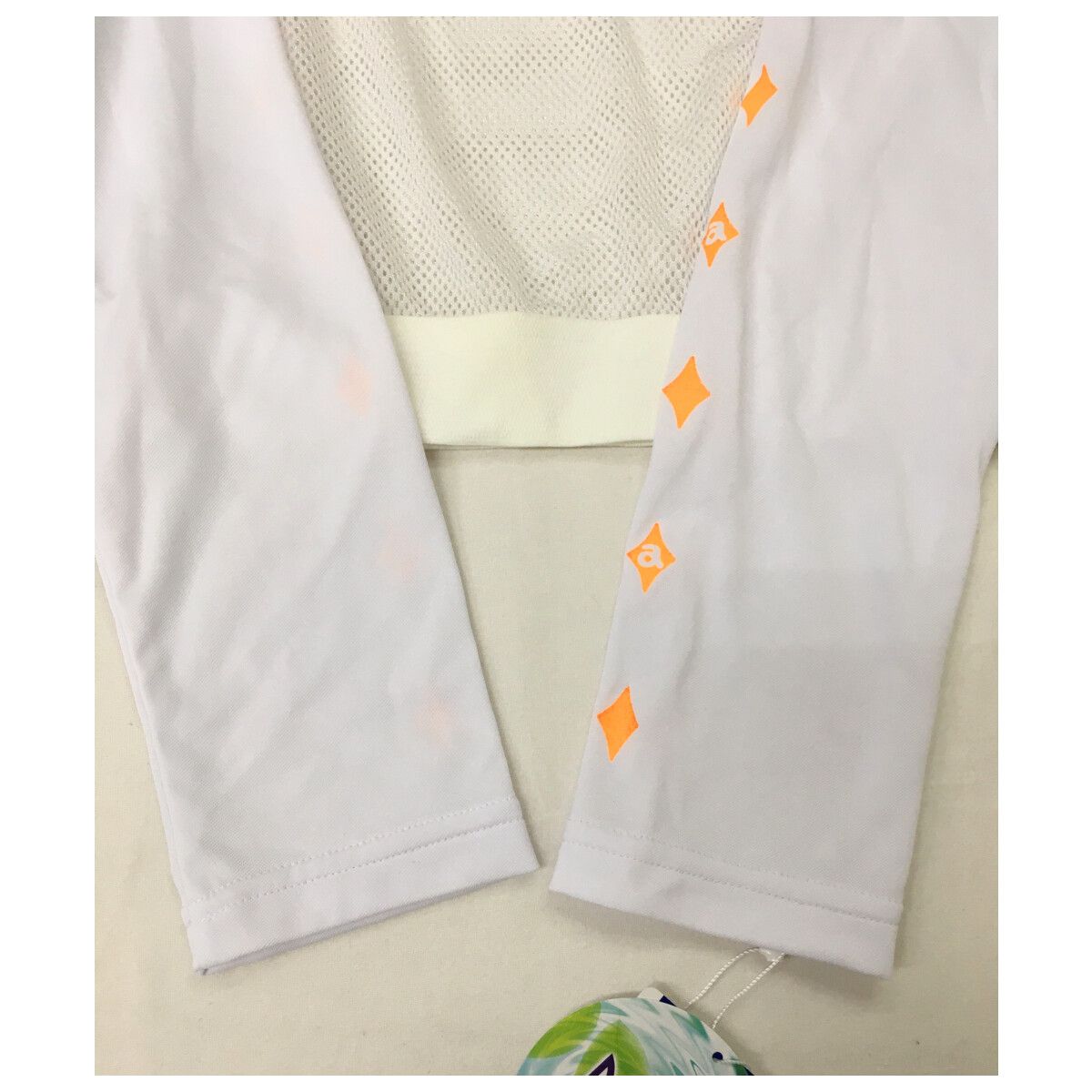 archivio - coco 未使用品 アルチビオ archivio アームカバー 38(M) ホワイト 白 プルオーバータイプ 身頃メッシュ 日焼け対策 未使用品 アルチビオ archivio アームカバー 38(M) ホワイト 白