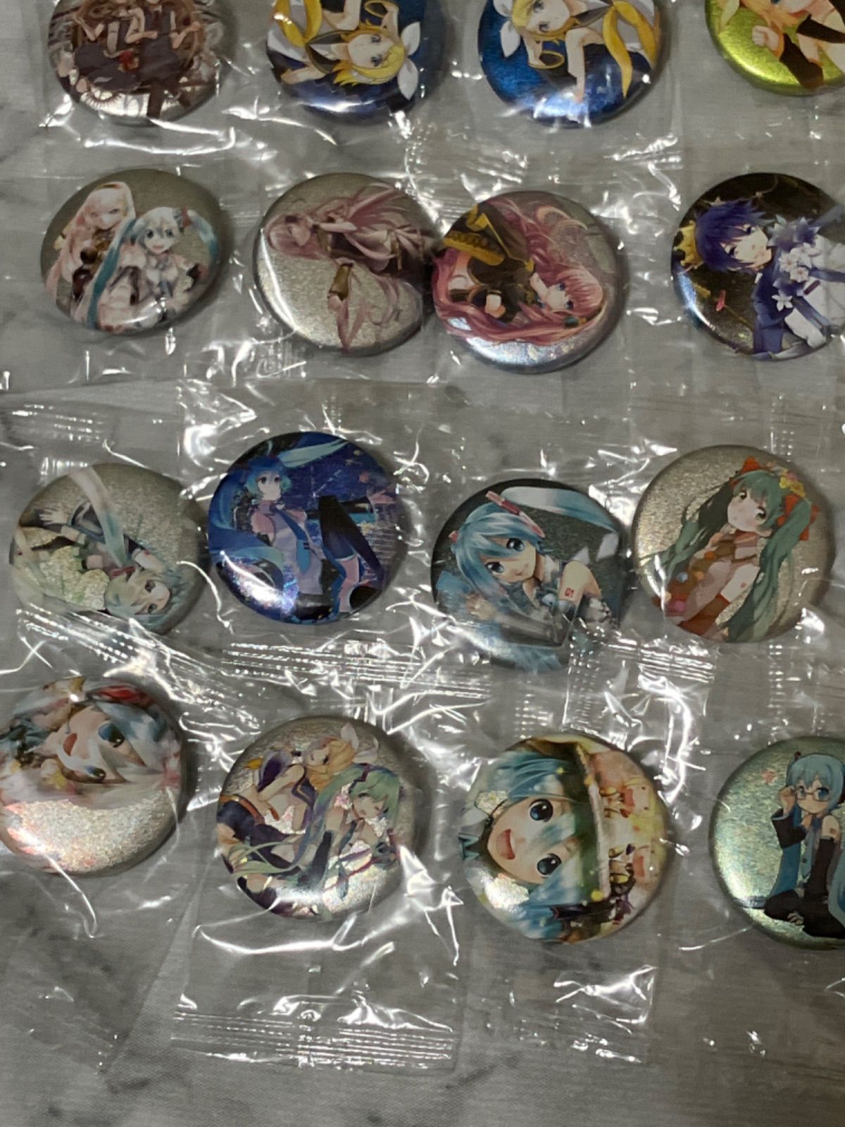 一番おみくじ缶バッジ 初音ミク ぐらふぃコレクション 一番おみくじ缶バッジ 初音ミク ぐらふぃコレクション｜一番くじ
