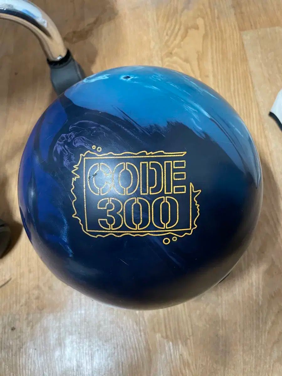 ストーム コード 300 ボーリング 15 ポンド