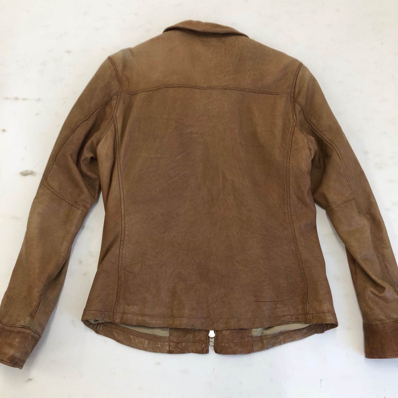 02m0849 UNITED ARIOWS 羊革 ラムスキンレザージャケット レザー