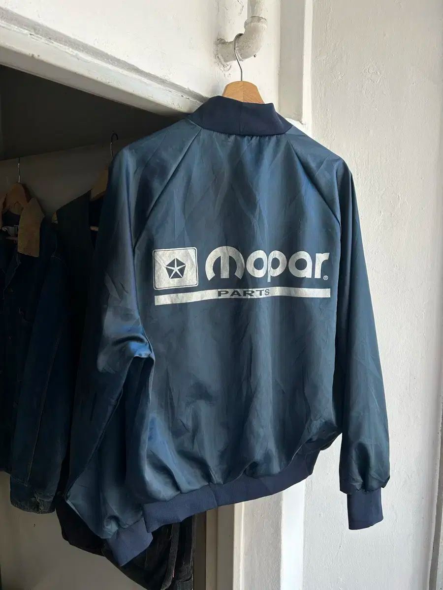 90s USA サテン ブルゾンジャケット