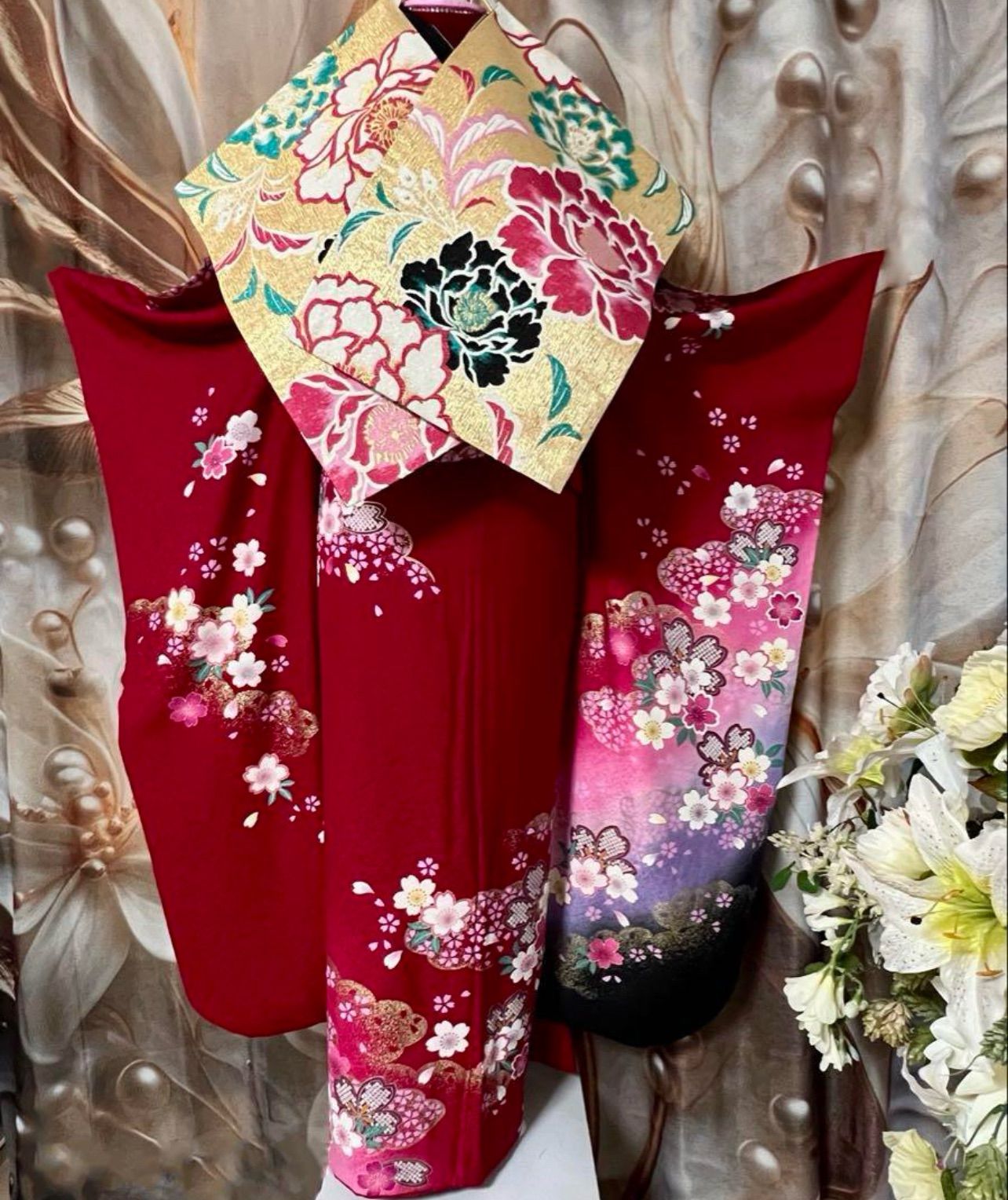 赤い花柄の長襦袢 正絹共仕立て長襦袢付き 吉祥花文振袖 赤 花