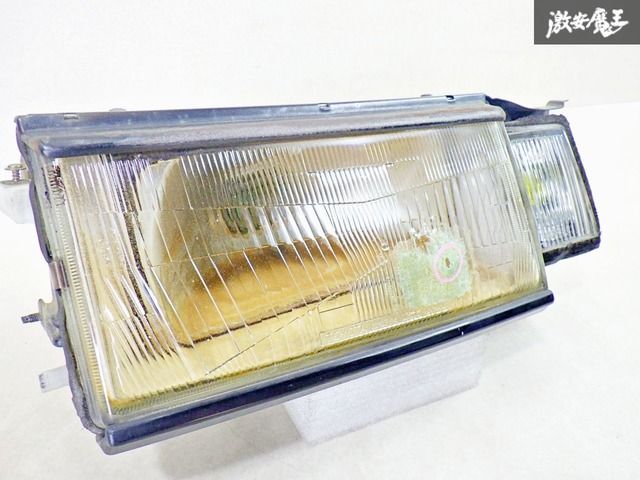 ae86カローラレビン後期APEXフォグランプ ae86カローラレビン後期APEXフォグランプ 希少!! トヨタ 純正 AE86