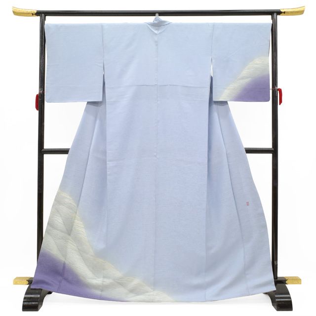 訪問着 着物 リサイクル 正絹 袷 フォーマル 花煌路 湘南友禅 手染め 水色 ライトブルー 波 遠山 霞 金彩加工 ラメ加工 丹後ちりめん 大塚 春 秋 冬 仕立て上がり 身丈168 裄丈68.5 Lサイズ みやがわ sb16462