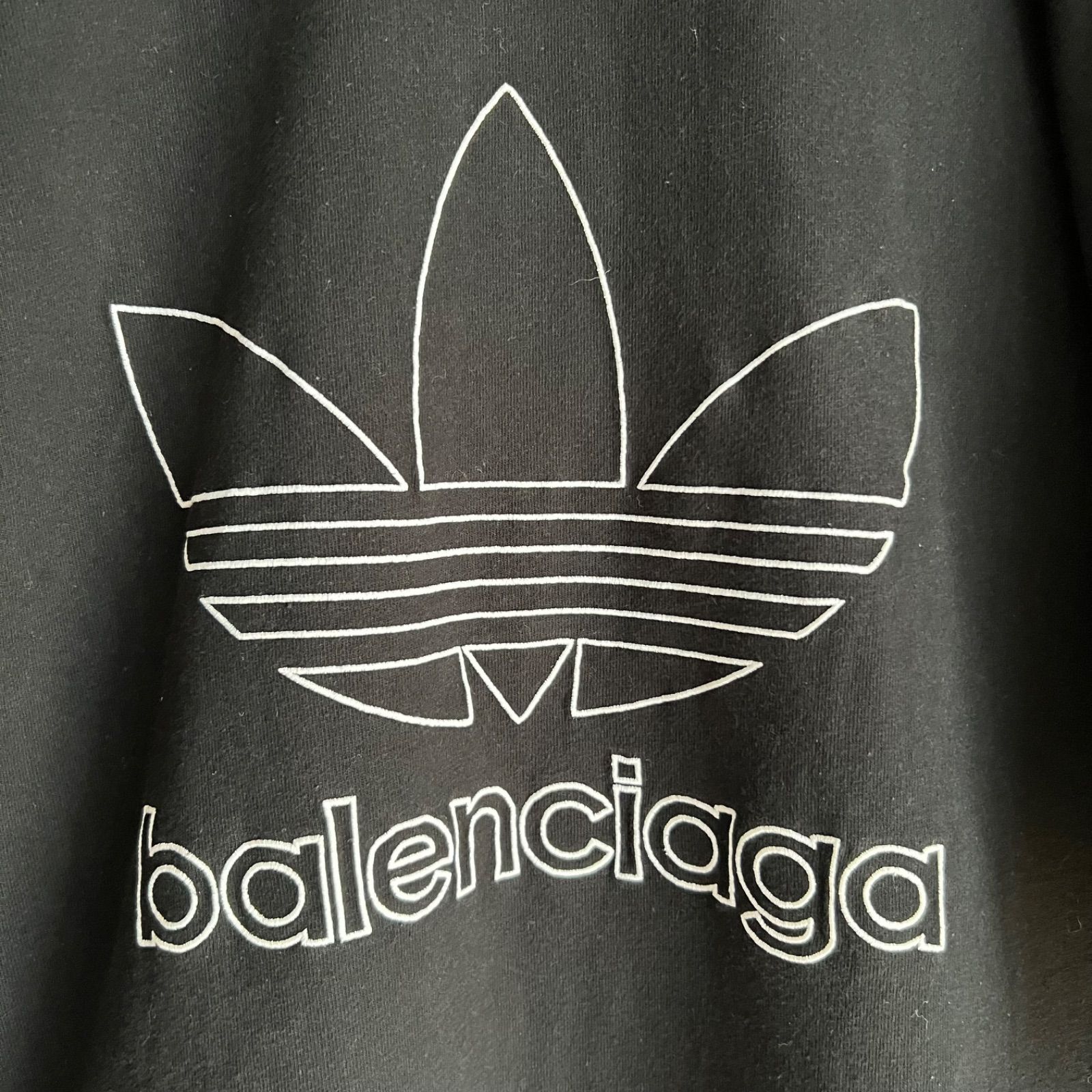 【激レア完売商品】BALENCIAGA バレンシアガ × ADIDAS アディダス　ロゴ刺繍　オーバーサイズ　Tシャツ　ほぼ未使用