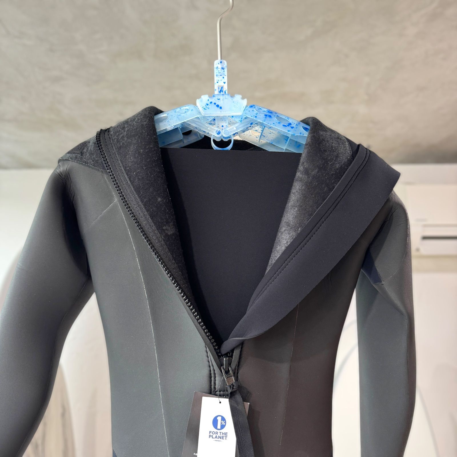 新品 サーフィン ウエットスーツ 4D セミドライ4DIMENSIONS 4