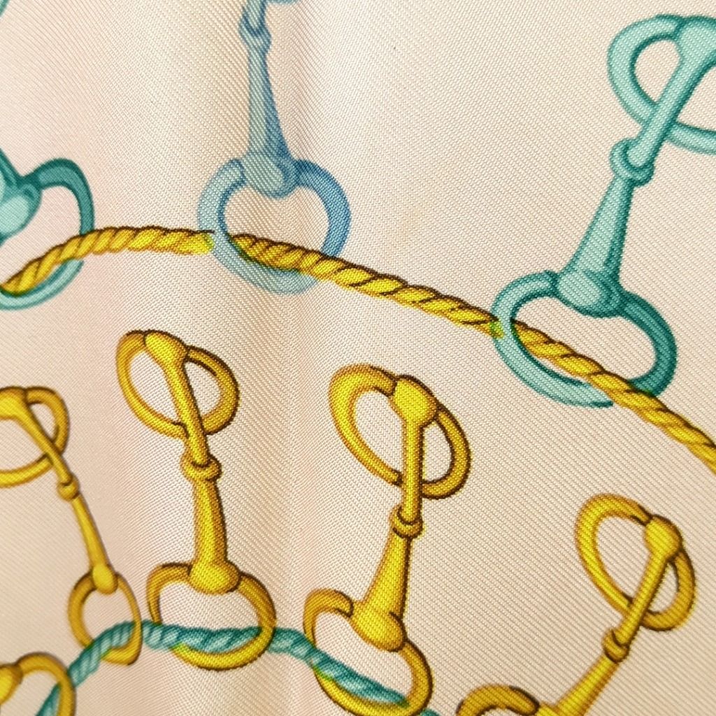 ブラウン
