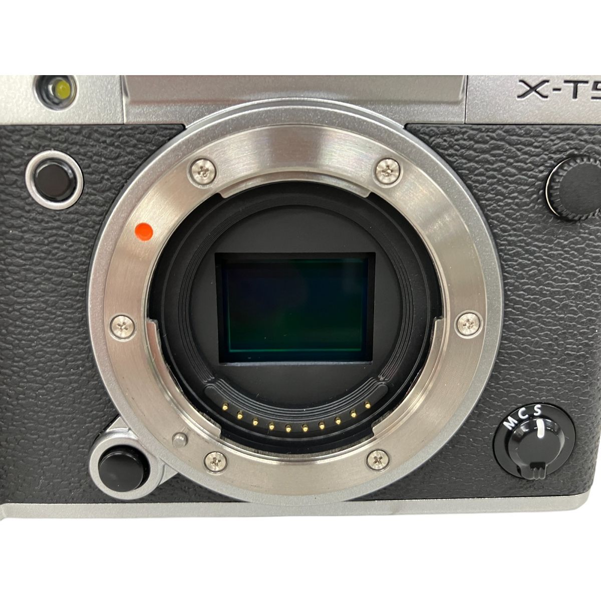FUJIFILM X-T5 シルバー ミラーレス一眼レフカメラ ボディ 中古 FUJIFILM X-T5 シルバー ミラーレス一眼レフカメラ ボディ 中古