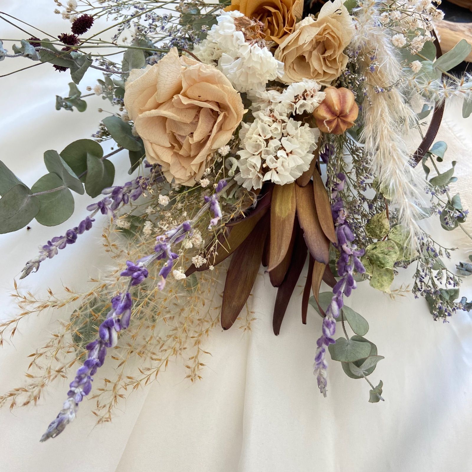 ドライフラワー スワッグ バラ リューカデンドロン コットンフラワー