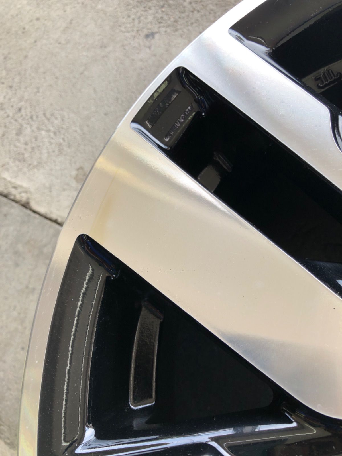 アルミホイール トール