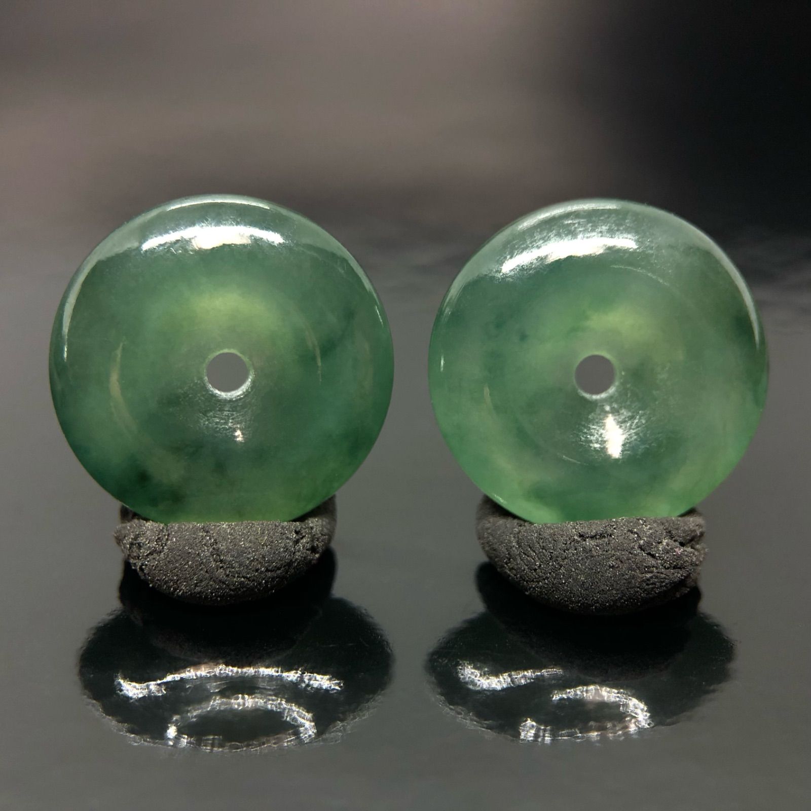 本翡翠 ミャンマー産 玉壁 (ペア for ピアス) 氷 3.25g 14.9mm