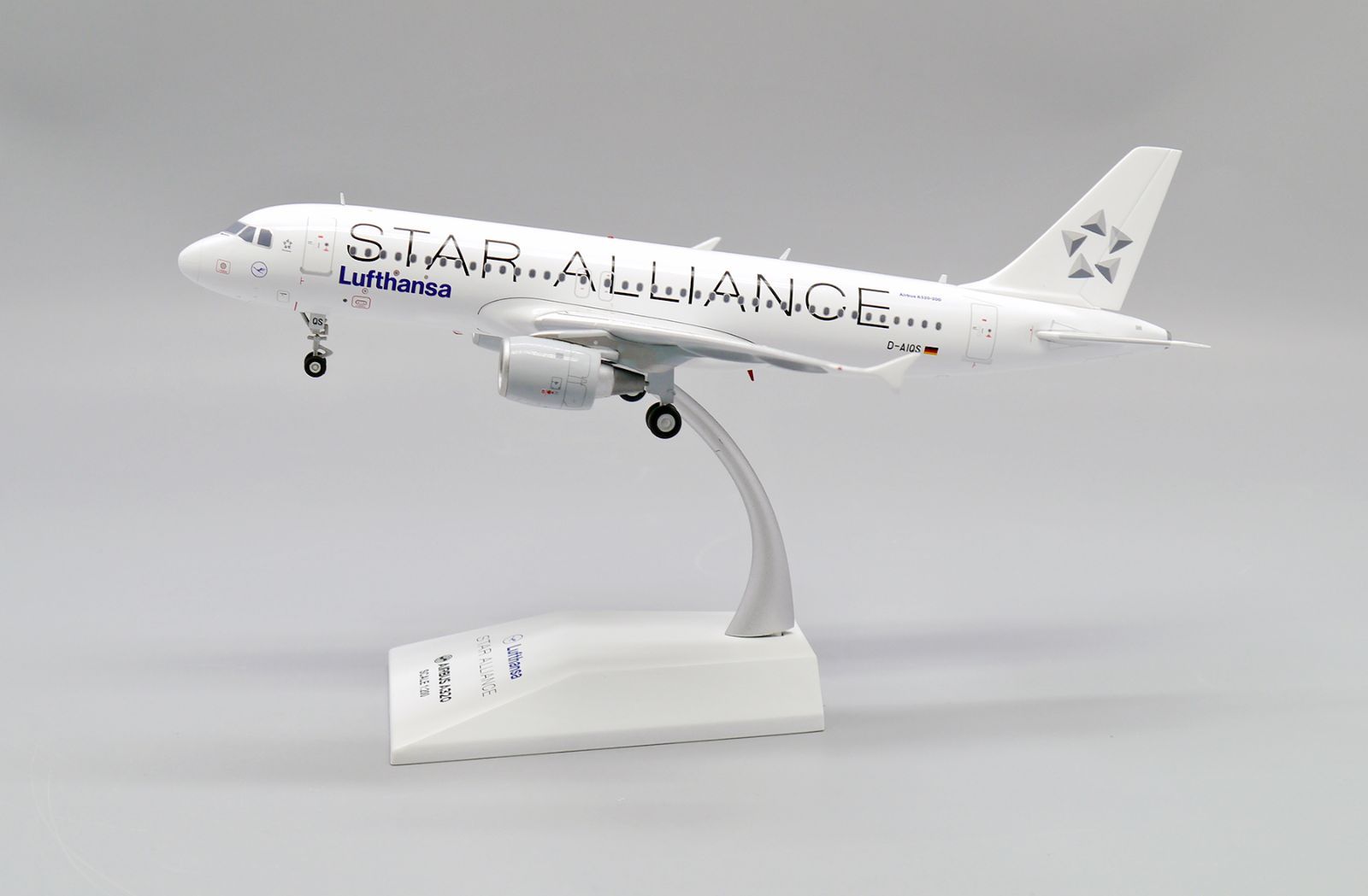 ルフトハンザ A320 D-AIQS 1/200 ルフトハンザ A320 D-AIQS 1/200 Jcwings ルフトハンザ A320 D