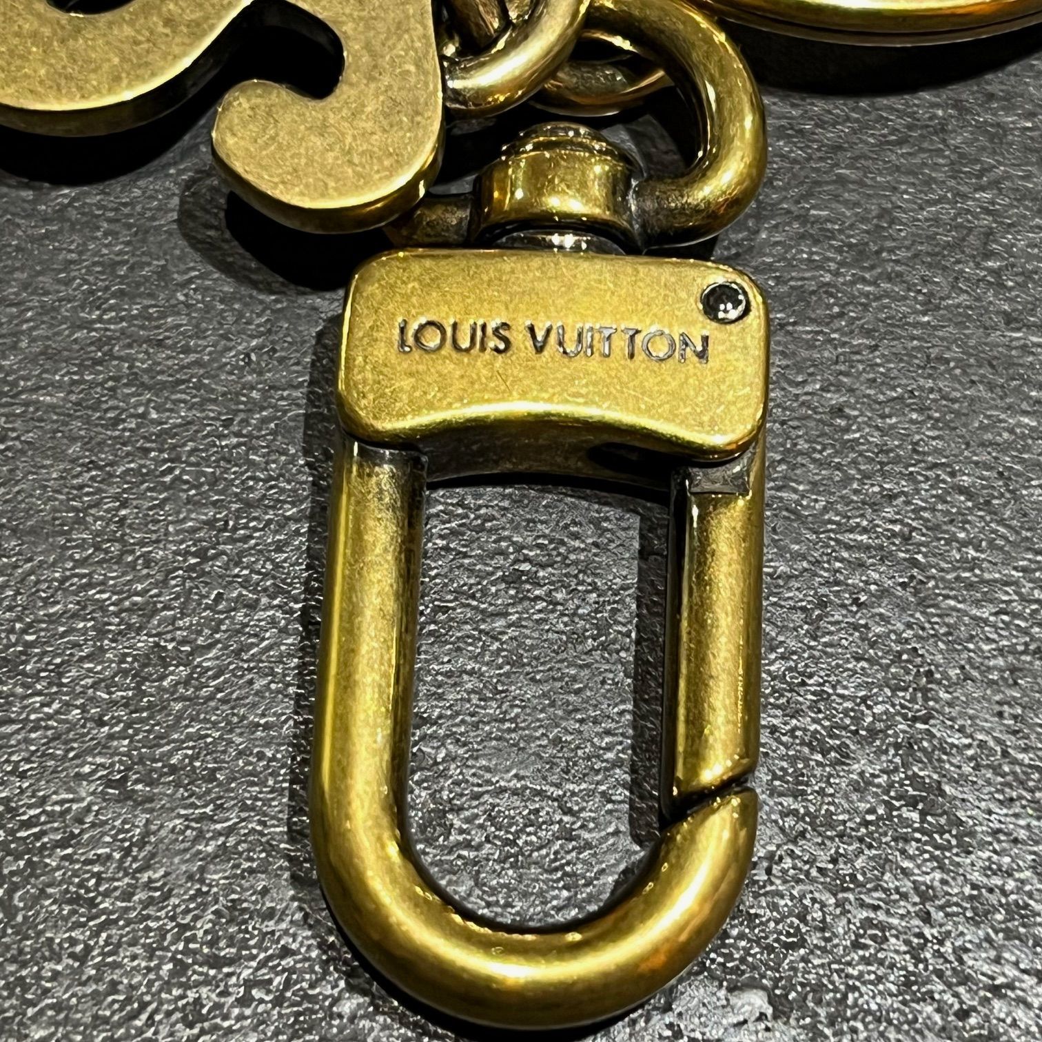 新品 LOUIS VUITTON NIGO コラボ MP2715 ポルト クレ スクエアードLV 