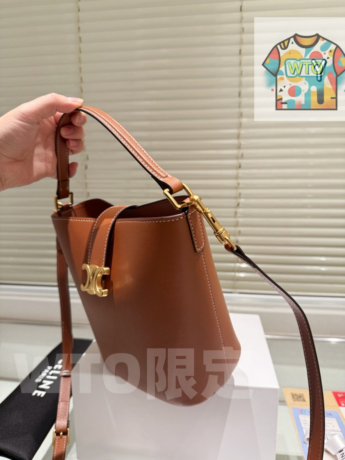 今日特価】CELINE TRIOMPHE トリオンフ バケットバッグ 24