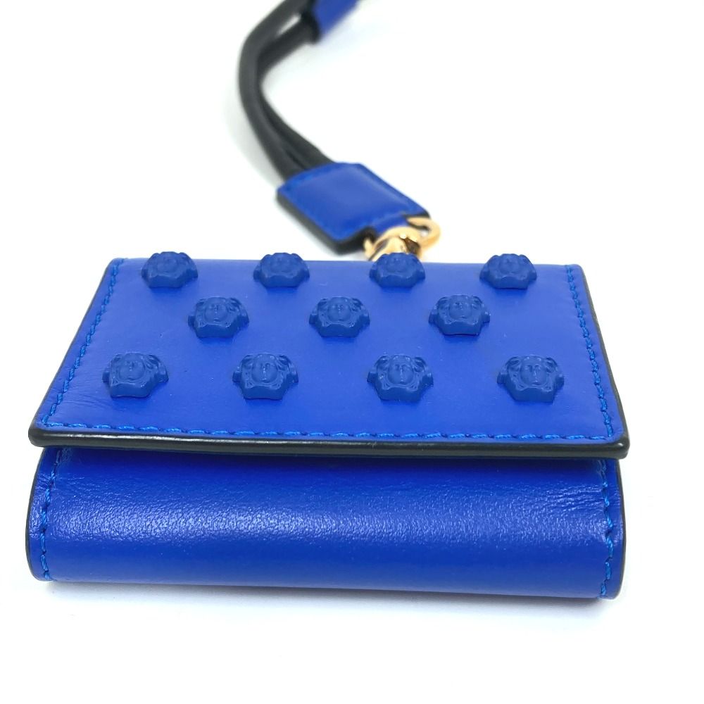 ディスカウント VERSACE ヴェルサーチ イヤフォンケース エアポッズ