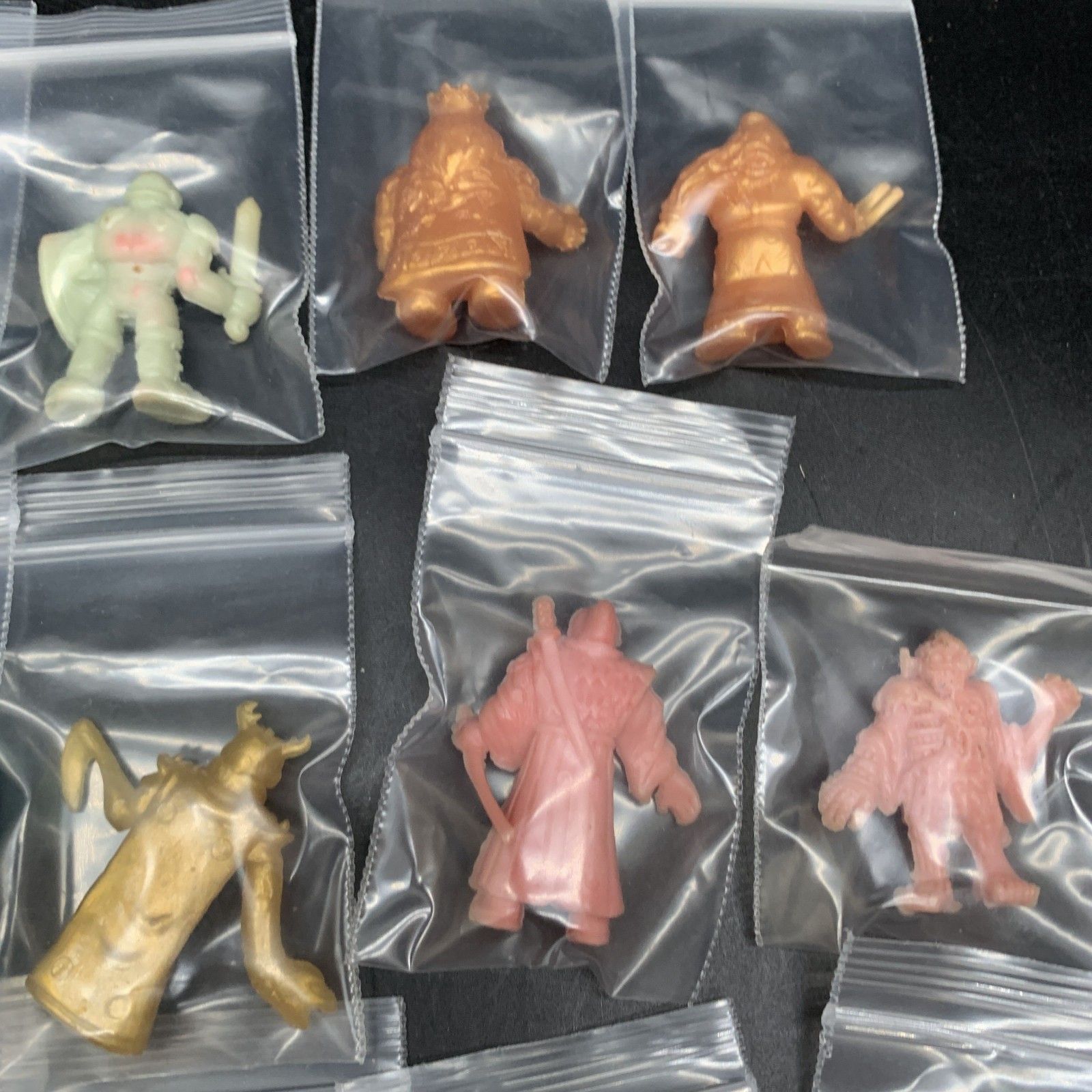 M305　ネクロスの要塞 消しゴム 24個 まとめ売り 食玩 フィギュア ミニチュア ネクロス ロッテ 80年代 レトロ 当時物 人形 お宝 希少 激レア M305 ネクロスの要塞 消しゴム 24個 まとめ売り 食玩 フィギュア