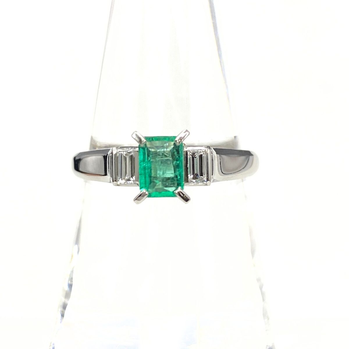 エメラルド デザインリング プラチナ 指輪 メレダイヤ リング 16号 Pt900 エメラルド ダイヤモンド レディース