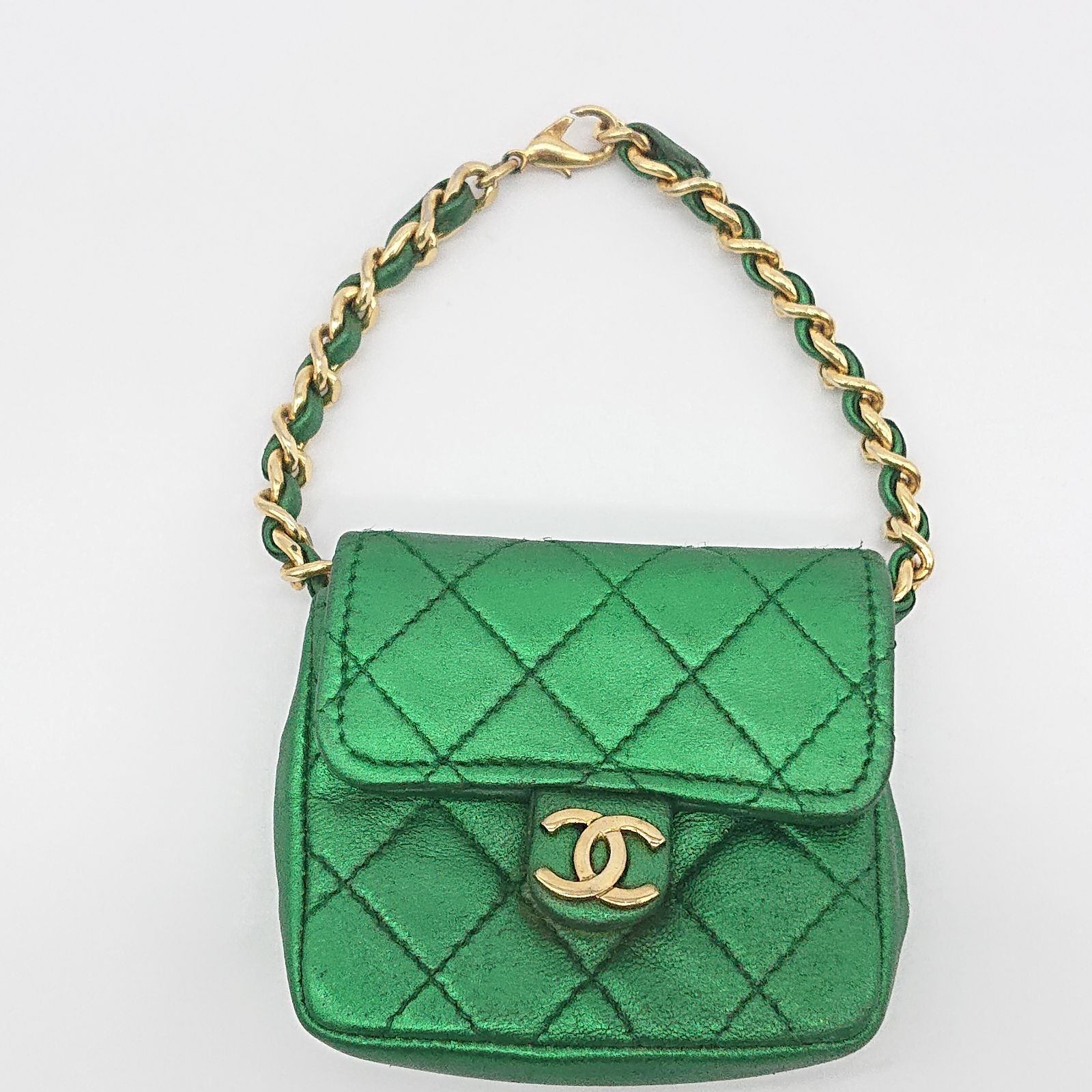 極美品　CHANEL　ミニミニマトラッセ　ラムスキン　ココマーク　ポーチ シャネル ミニミニマトラッセ ラムスキン チェーンポーチ