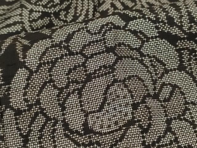 平和屋着物○本場大島紬 9マルキ 泥染め 舞花文 乱菊 正絹 逸品  