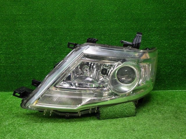 セレナ ハイウェイスター 後期 ヘッドライト KOITO 100-24921 セレナ