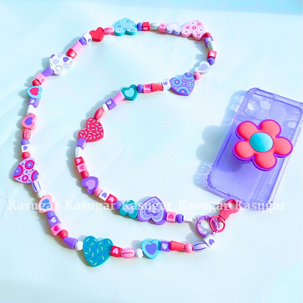 KASUGAR.TWICEハンドメード❀ハート柄♡木製 ビーズ スマホ