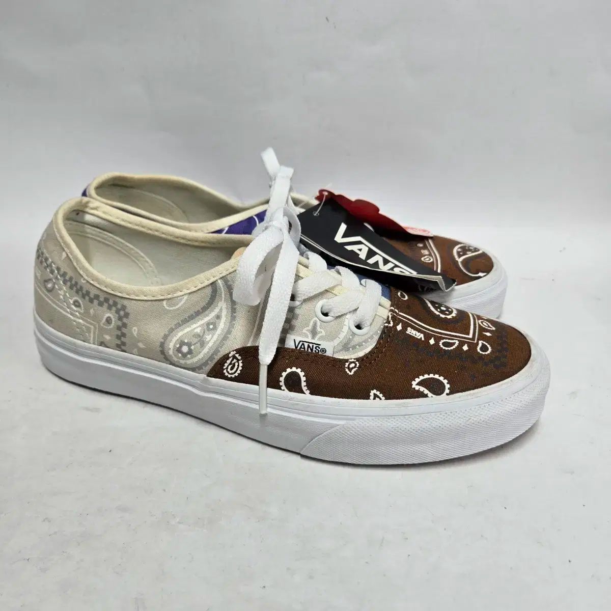 VANS バンズ オーセンティック ペイズリー マルチ 230