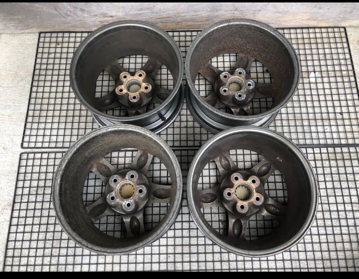R32純正ホイール　2本 16インチ　PCD114.3 5穴　8J+30 正規品 鍛造】ニッサン スカイライン GT-R BNR32 純正 16in 8J +