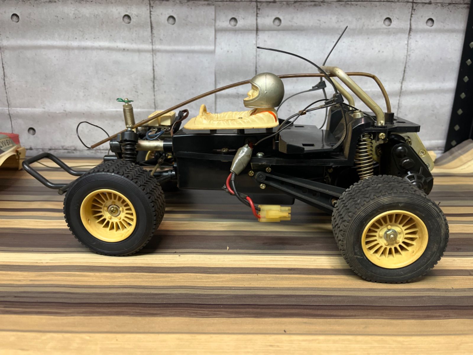 タミヤ 旧車 アウディクワトロラリー 1/10 ジャンク - メルカリ
