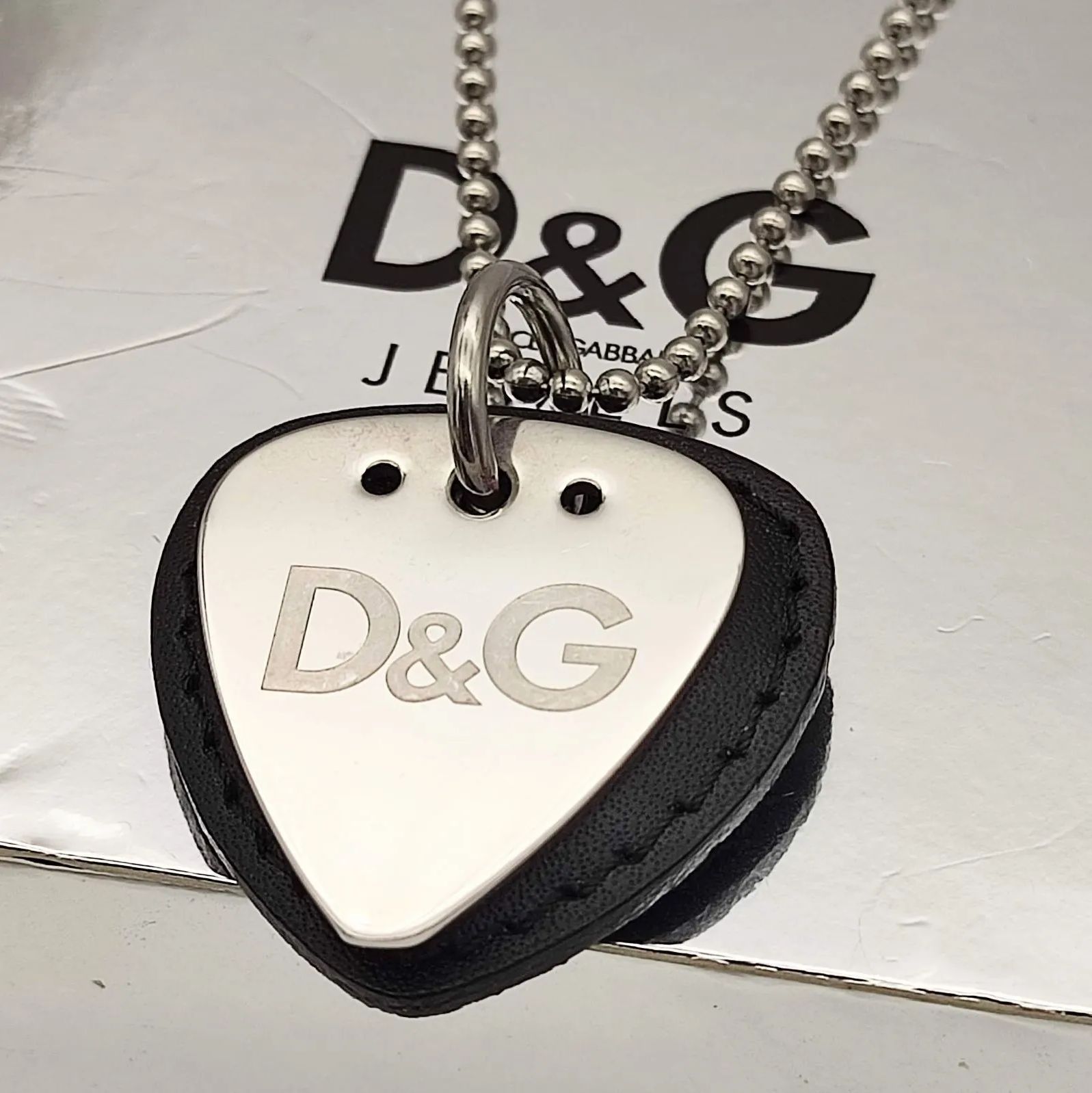 美品】D&G ドルチェ&ガッバーナ ギターピックモチーフロング