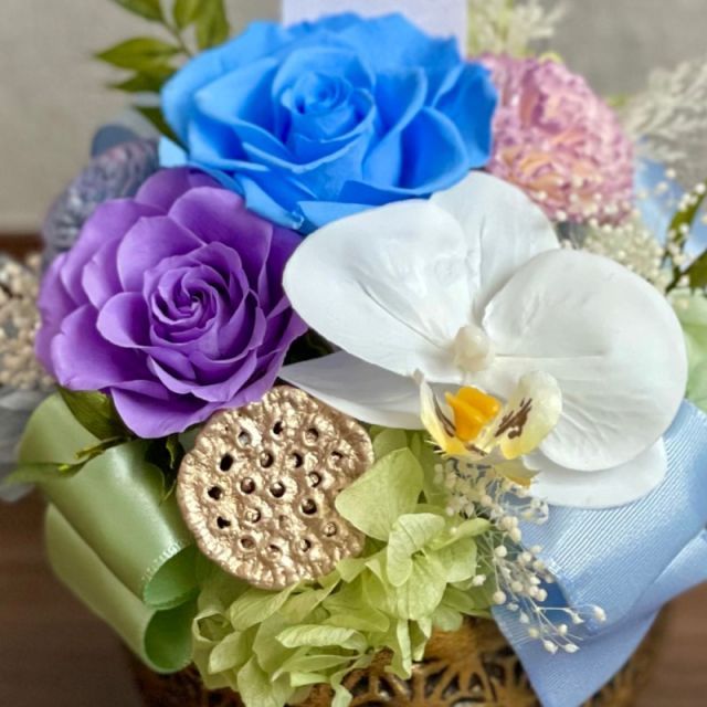 プリザーブドフラワー Funeral Preserved Arrangment n10-1343 Lサイズ 3色から1色を選択 丸型 17p 1個入り 高さ16cm クリアケース入り 胡蝶蘭と薔薇 ギフト お悔み花 お供え花 仏花 STEELWINDOWSANDDOORS_COM