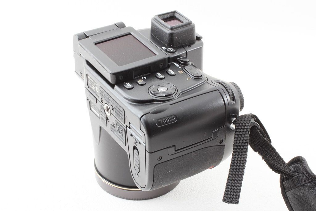 NikonのデジカメCOOLPIX880 美品 Nikon ニコン COOLPIX 8800 コンデジ