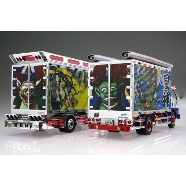 アオシマ　デコトラ　髑髏丸　風神☆雷神 2台セット 新品 アオシマ 1/32 ザ・デコトラ No.03 風神☆雷神 プラモデル