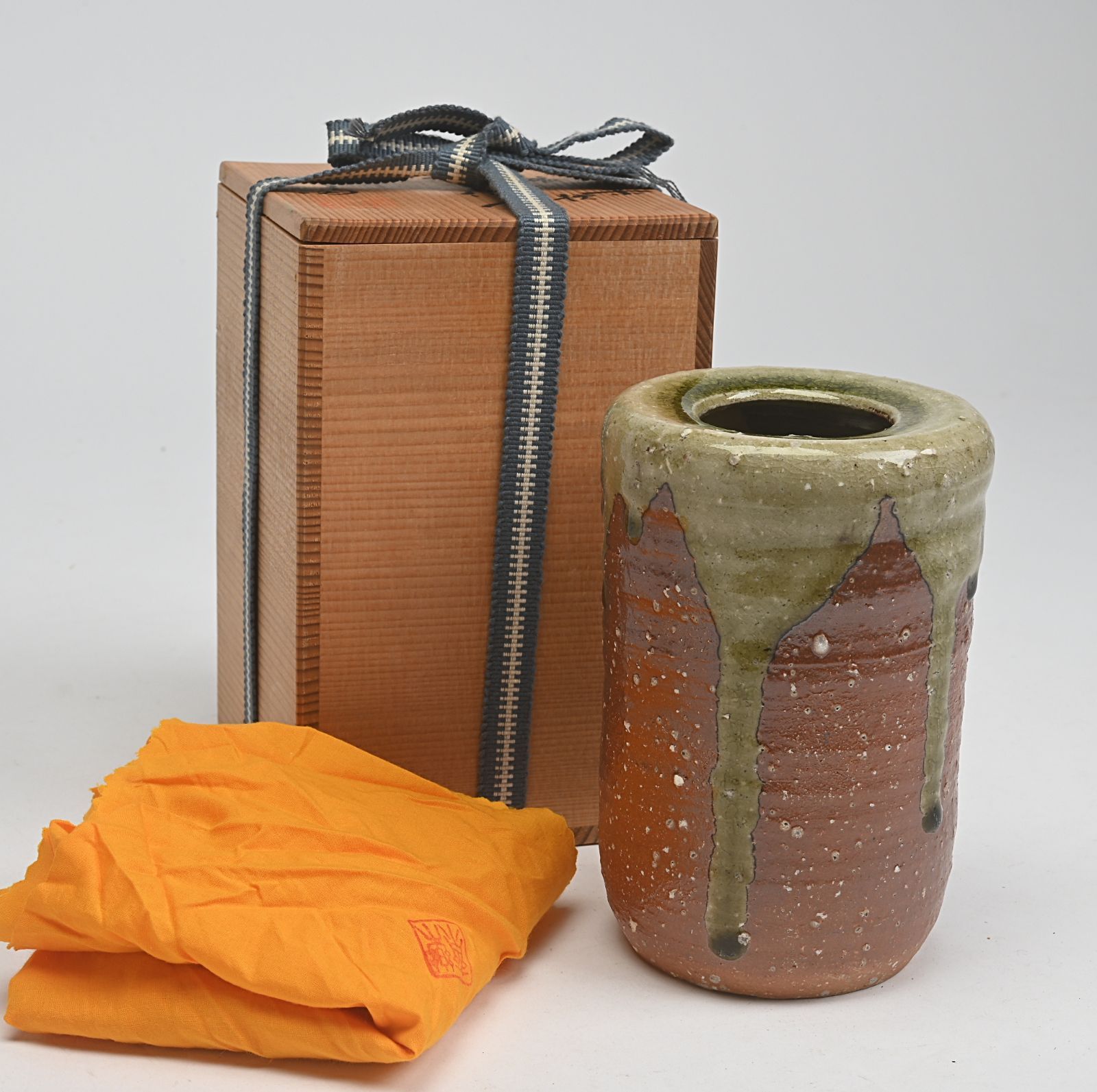 掛け花入 旅枕 信楽焼 髙橋楽斎