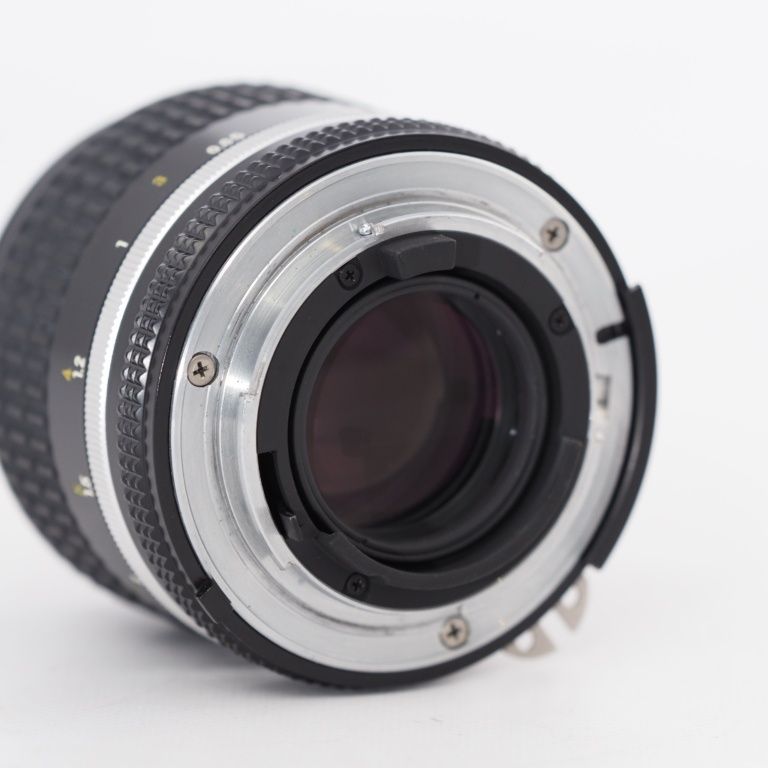 Nikon ニコン Nikkor 85mm F2 F2S ポートレート 単焦点 Ai-s F Nikon ニコン Nikkor 85mm F2 F2S ポートレート 単焦点 Ai-s F