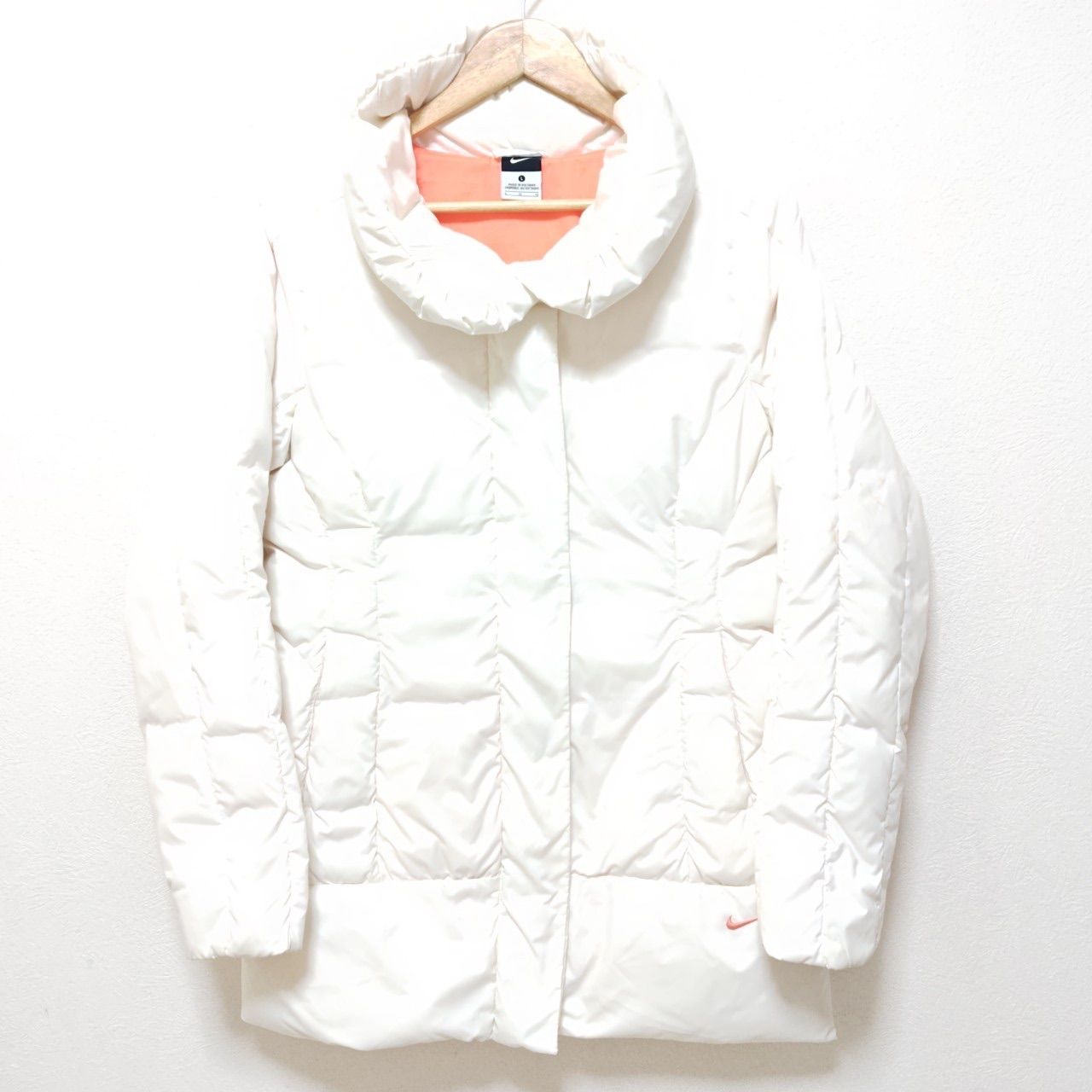 なお専用！新品　NIKE ナイキ　ダウンコート　アウター　中綿　サイズ　LL 白
