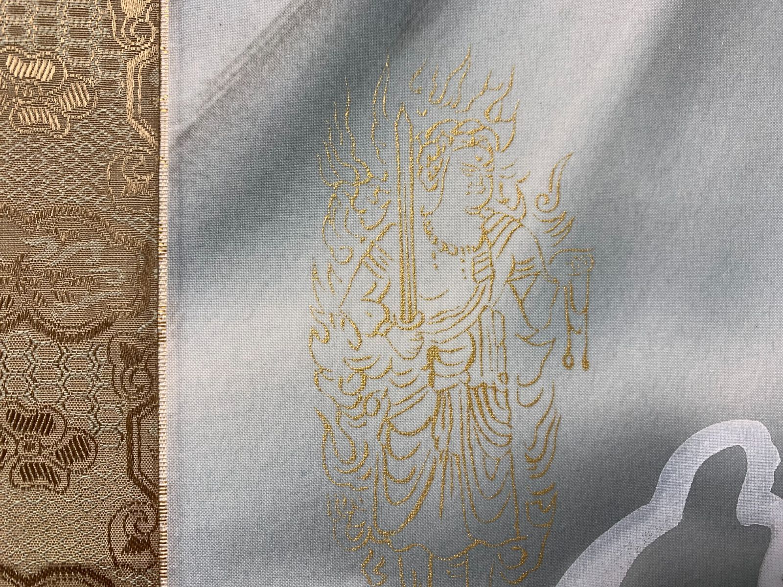 美品 掛け軸 翠紅作 八方睨龍神不動図 共箱 厄除け 不動明王 美品 掛け軸 翠紅作 八方睨龍神不動図 共箱 厄除け 不動明王