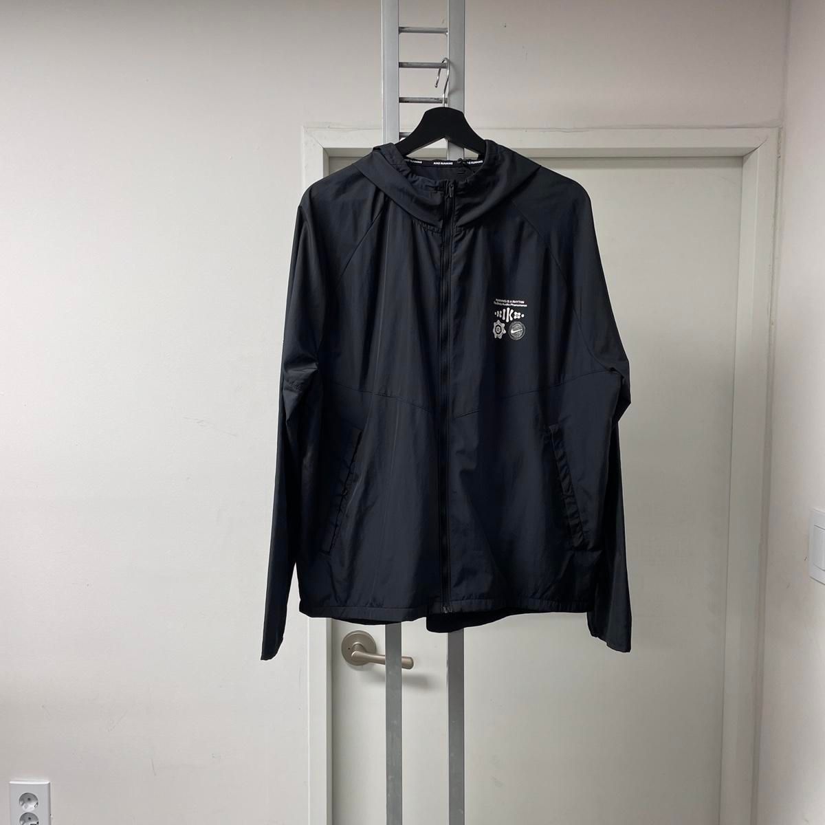 【雷市場（ポンジャン）商品韓国直送】Nike(ナイキ） ランニング ウインドブレーカー ジャケット XXL