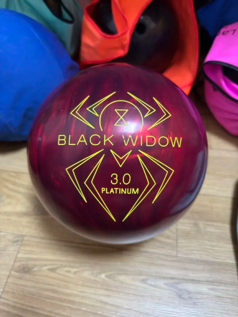 black widow ブラックウィドウ 3 0 プラチナ ボーリング 15 ポンド