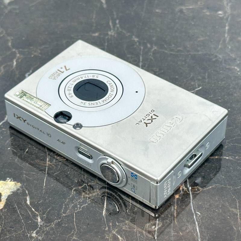 カメラ コンパクト