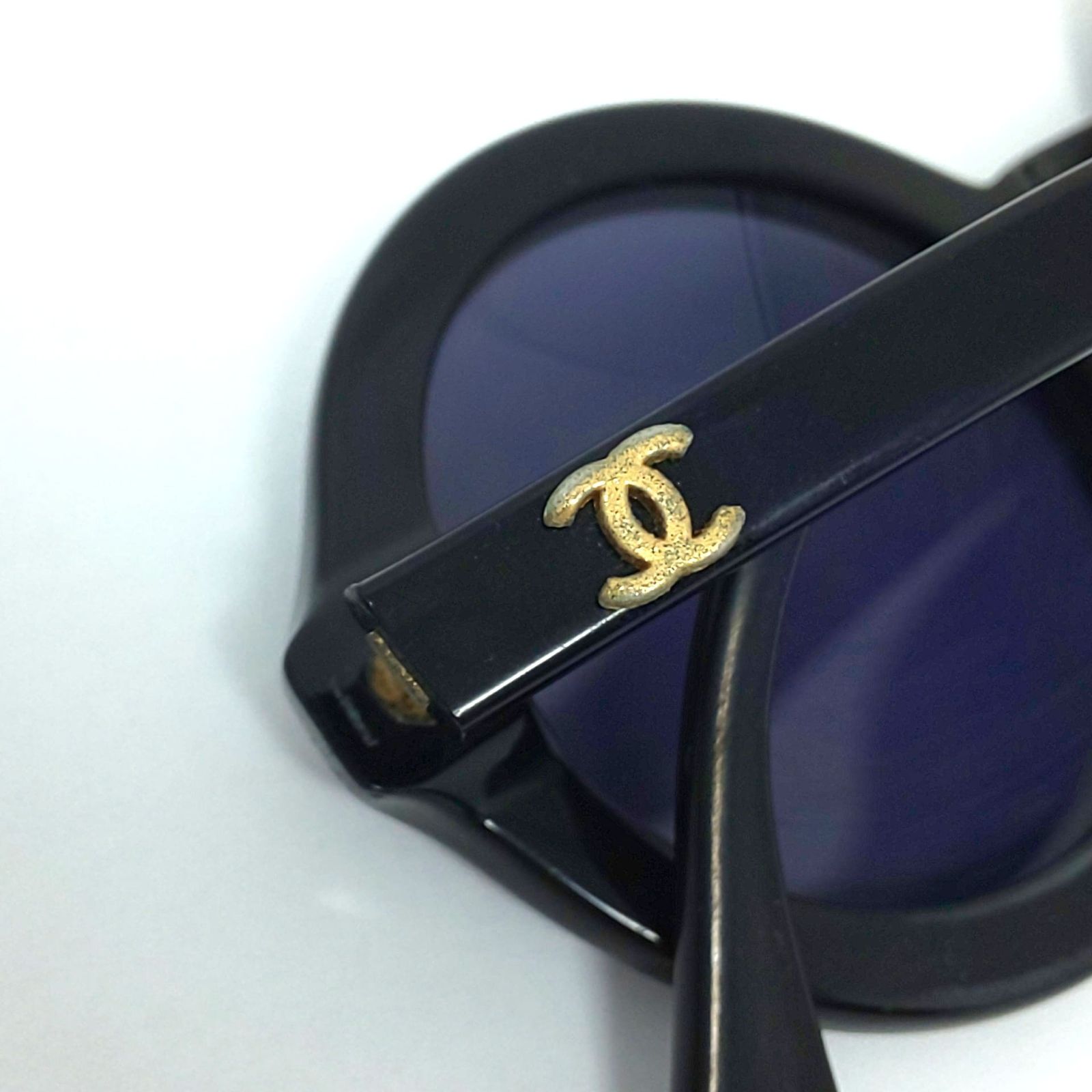 CHANEL ブラック ラウンドサングラス CHANEL ラウンド型 ブラックサングラス