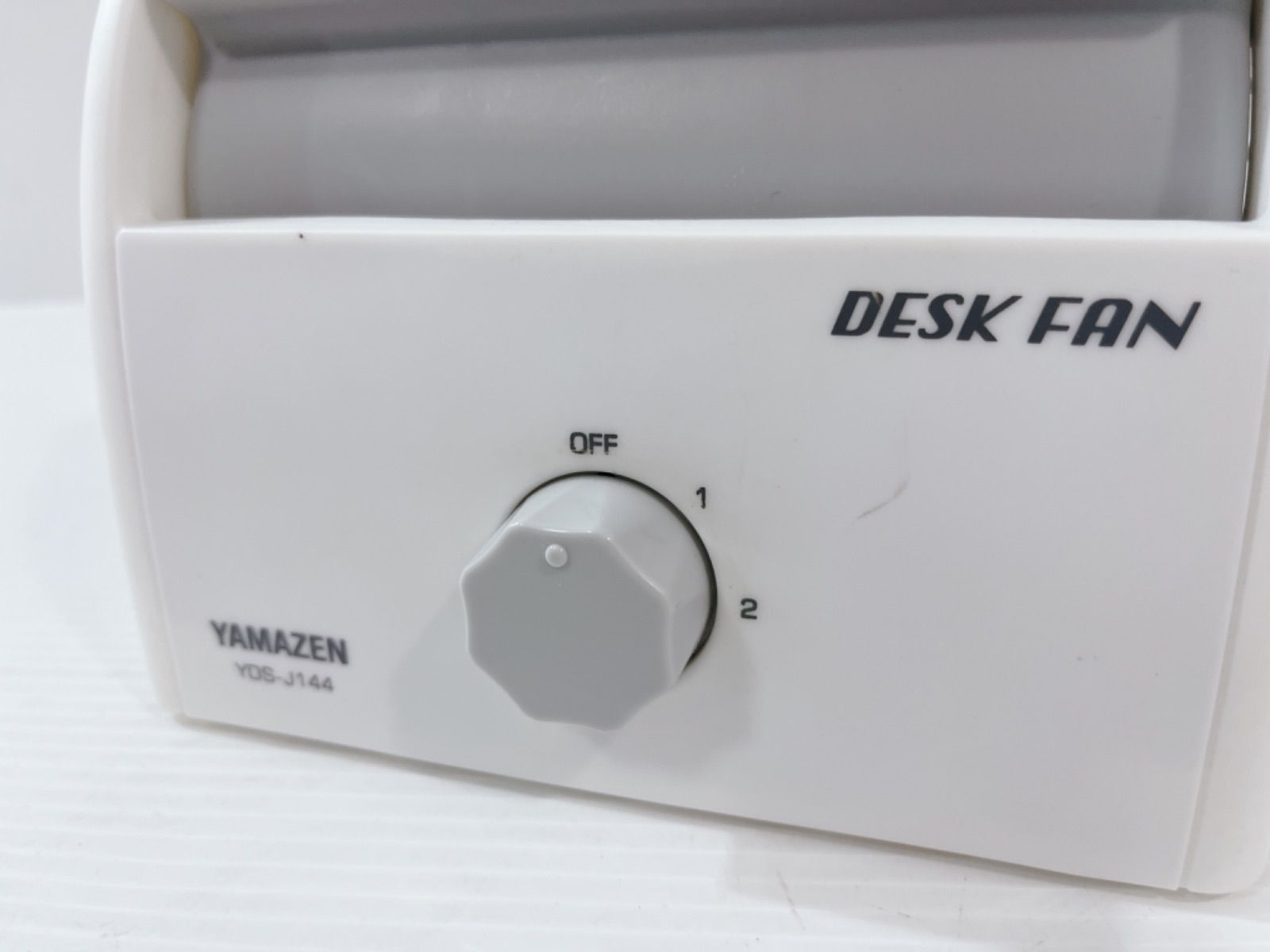 YAMAZEN デスクファン コンパクトサイズ 卓上扇風機 YDS-J144