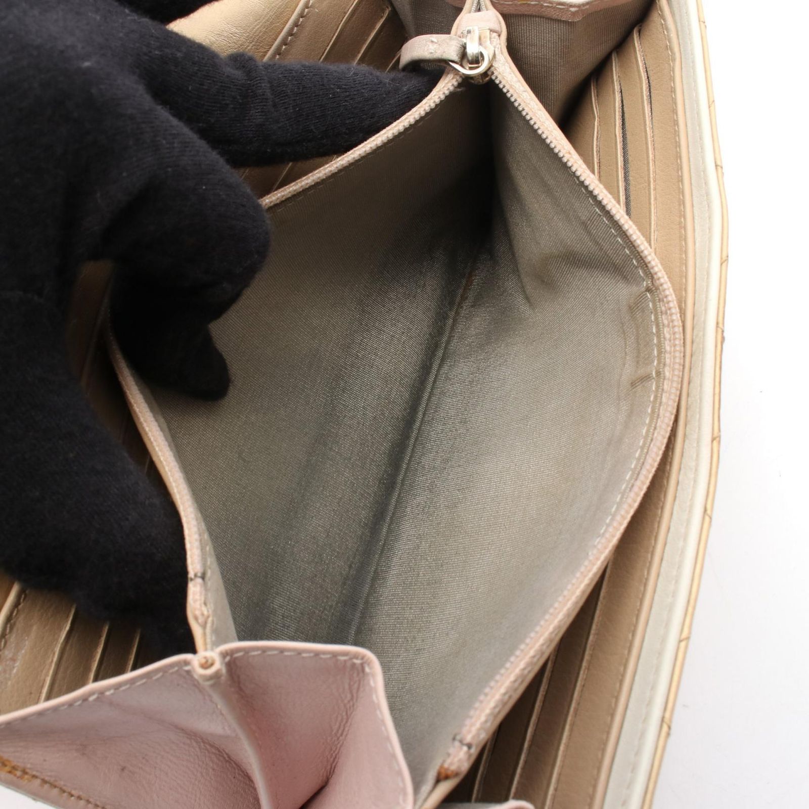 シャネル CHANEL 二つ折り長財布 マトラッセ ゴールド カーフ（牛革  