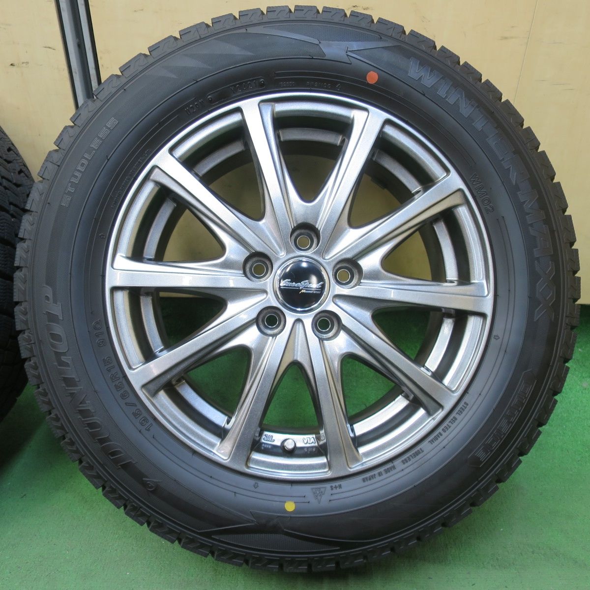 人気アイテムお得に購入！ バリ溝 21年 キレイ 9.5分 プリウス 等 195 65R15 スタッドレス ダンロップ ウインターマックス WM02 EuroSpeed MANARAY SPORT ユーロスピード 15インチ PCD100 5H 5092305イス 【正規品販売】