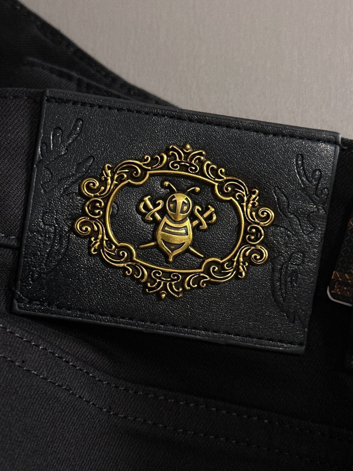 今日特価】Dior 2025 夏 刺繍ポケット シェイプドジーンズ