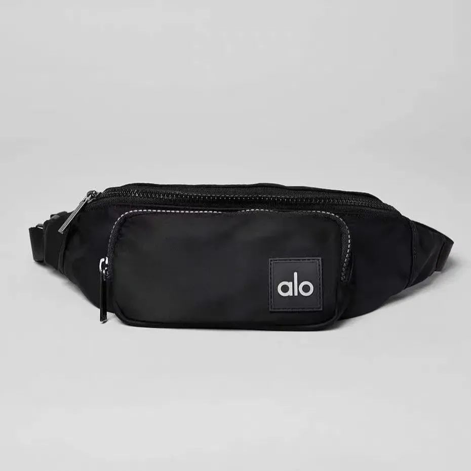 Alo Yoga アロー ヨガ ウエストバッグ Alo Yoga アロー ヨガ ウエストバッグ コンパクト 軽量 旅行