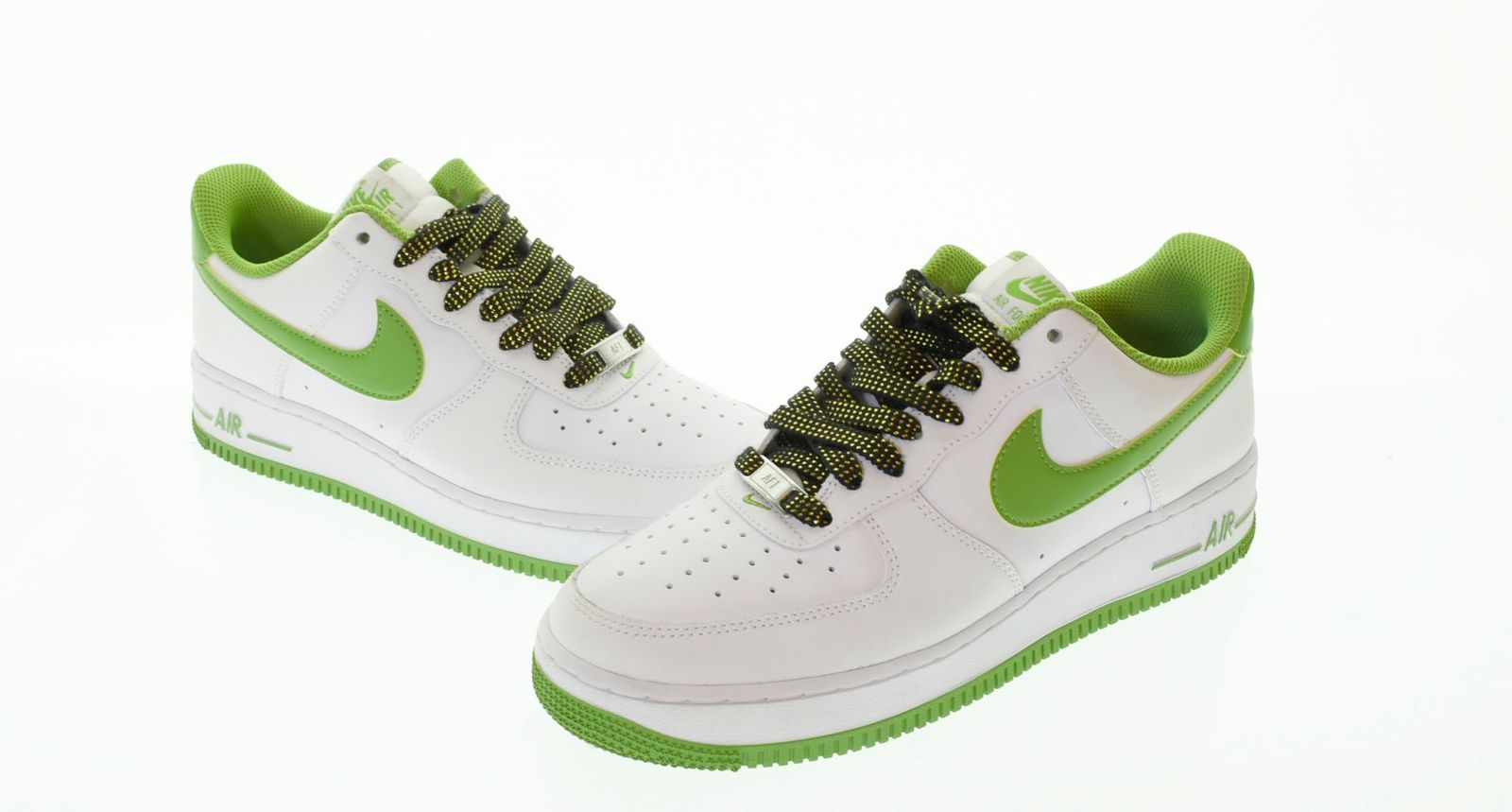 ナイキ NIKE AIR FORCE 1 エアフォース 1 スニーカー 白 DH7561-105