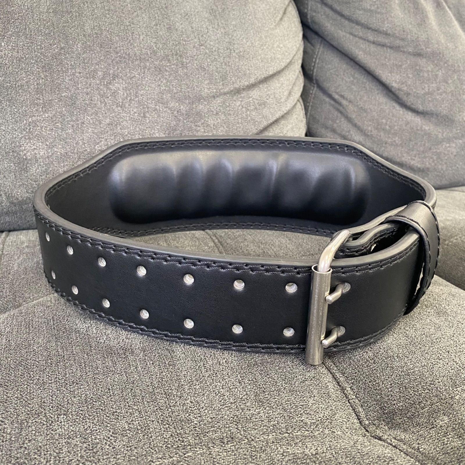 AZLIV トレーニングベルト 黒 Mサイズ 8mm本革仕様 スポーツ AZLIV トレーニングベルト 黒 Mサイズ