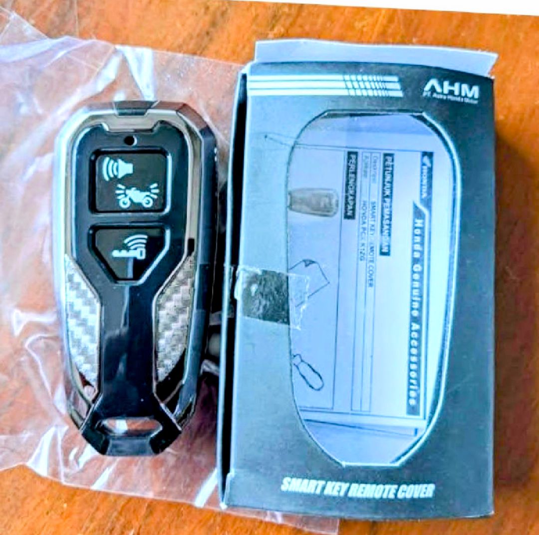 【SILVER】HONDA シリンダーキー ゴールド ケース付き SILVER】HONDA シリンダーキー ゴールド ケース付き