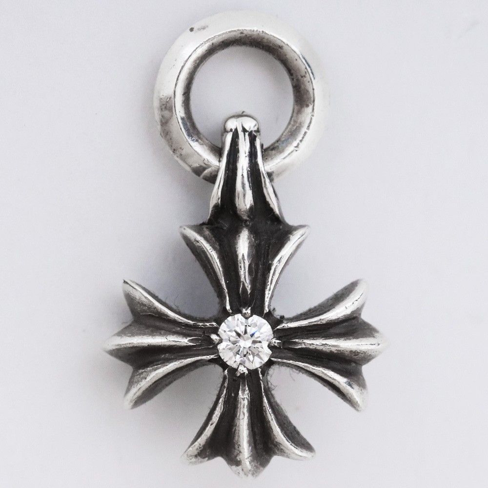 CHROME HEARTS CHプラス チャーム with シングルダイヤモンド シルバー