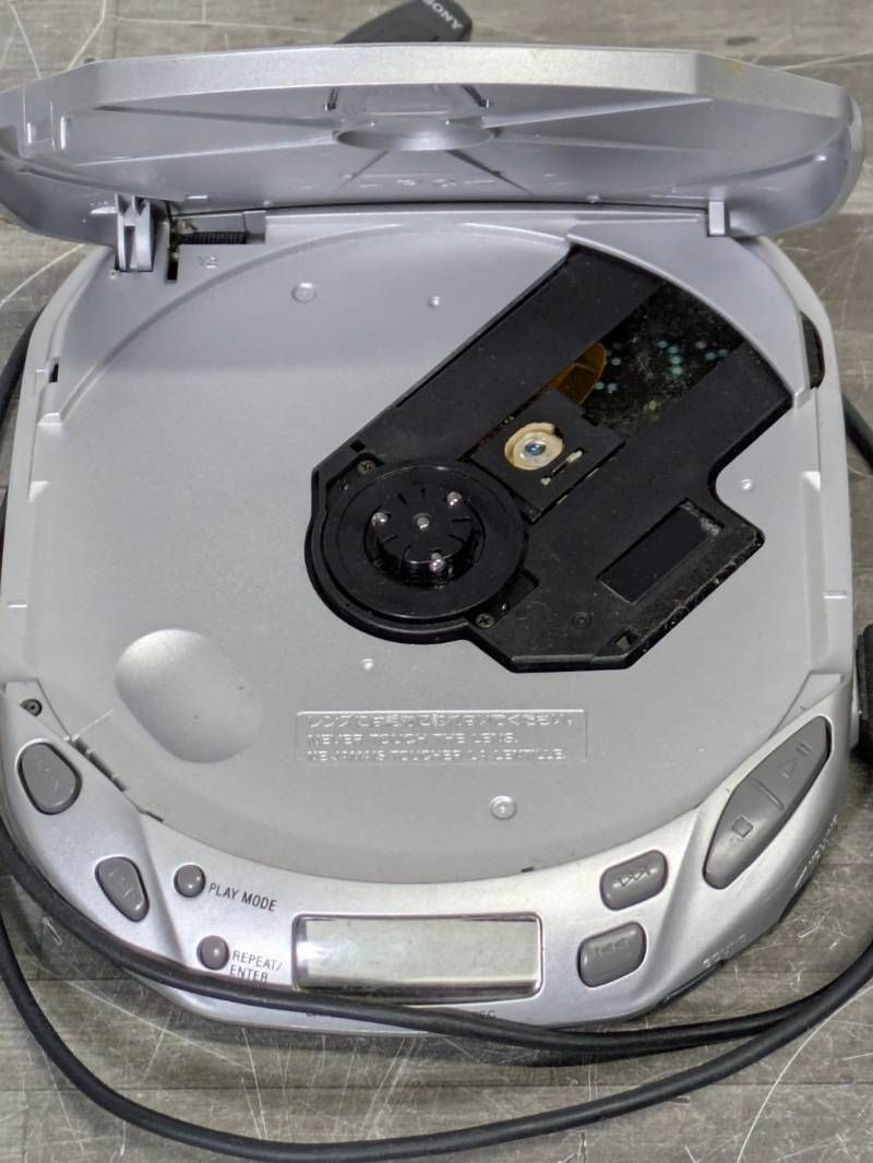SONY ソニー CD WALKMAN D-E400 ポータブルCDプレイヤー リモコン付き